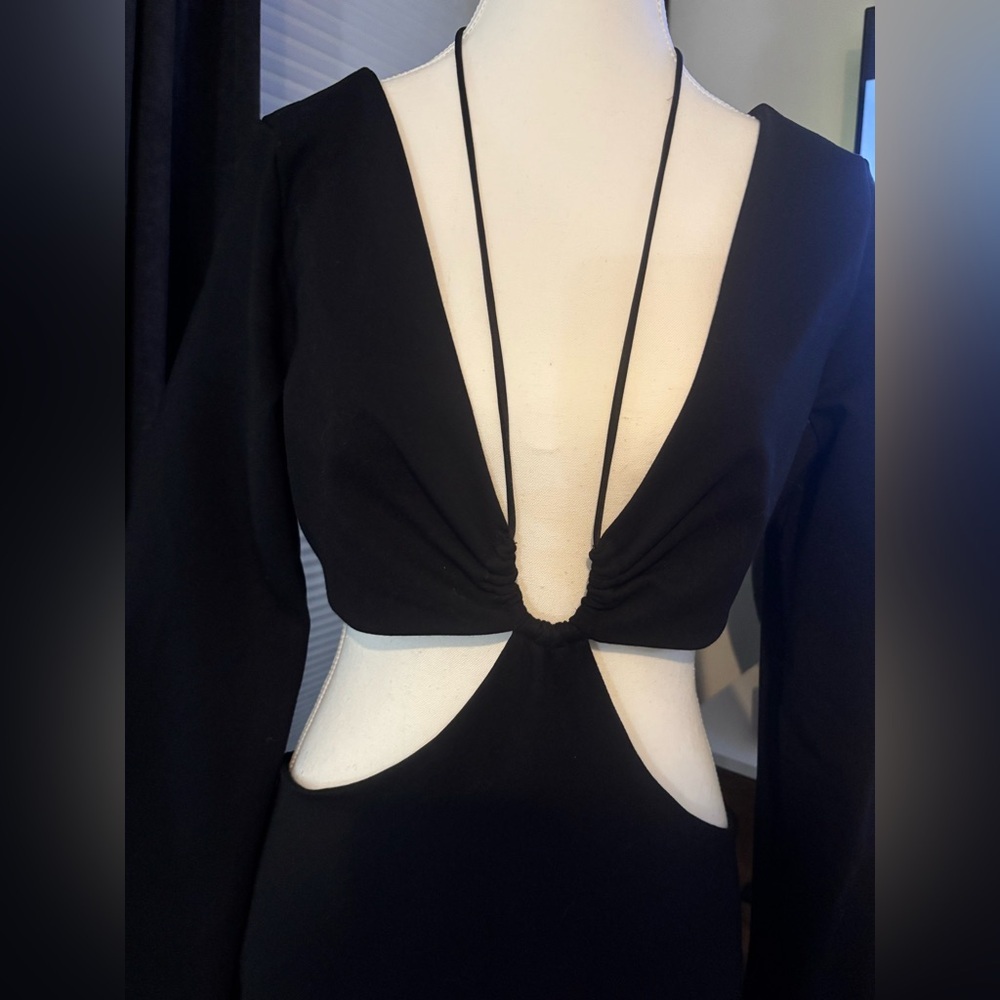 BRAND NEW! Fashion Nova Black Backless Dress - Picture 3 of 5